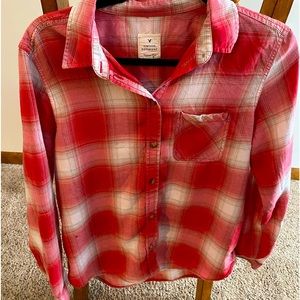 Red & white  American Eagle women’s Large plaid button up